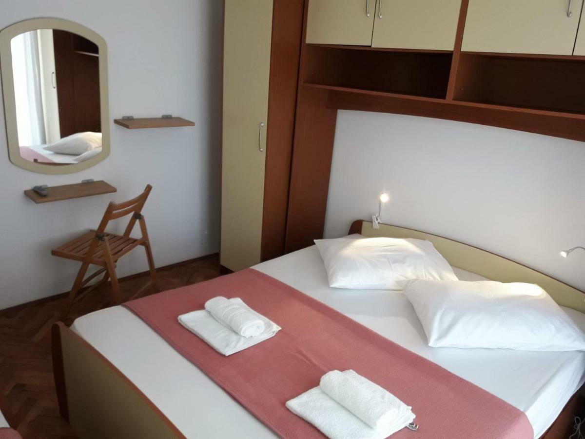 Apartments Ane Сукошан Экстерьер фото