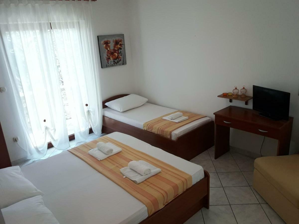 Apartments Ane Сукошан Экстерьер фото