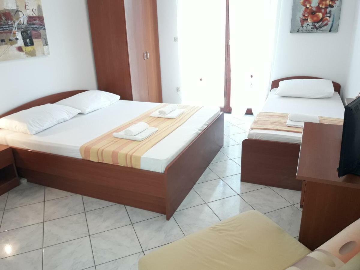Apartments Ane Сукошан Экстерьер фото